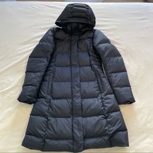 EUC Patagonia down parka size small
